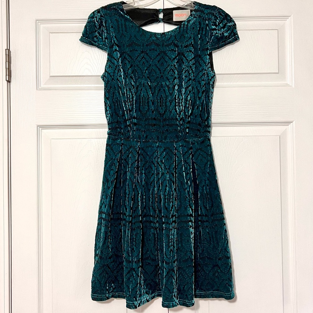 Teal Velvet Keyhole Back Mini Dress